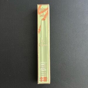 NWT Pixi by Petra CC Crayon